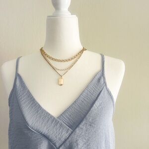 Elegant Gold Layered Necklace